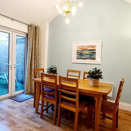 Superb 2 Beds 2 Baths New Apartment W/ Garden+Patio Борнмът Екстериор снимка